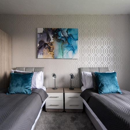 3 Bed Apartment - Perfect For Contractors Near Liverpool Airport Хейл Екстер'єр фото