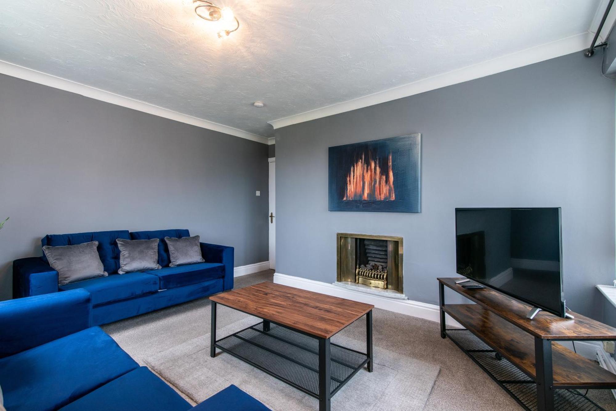 3 Bed Apartment - Perfect For Contractors Near Liverpool Airport Хейл Екстер'єр фото
