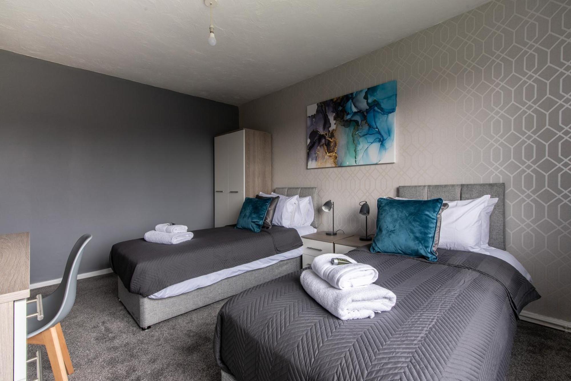 3 Bed Apartment - Perfect For Contractors Near Liverpool Airport Хейл Екстер'єр фото